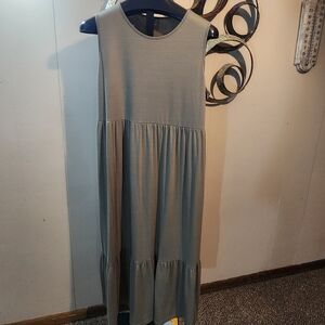 Perfectshe Green Sleeveless Maxi Dress